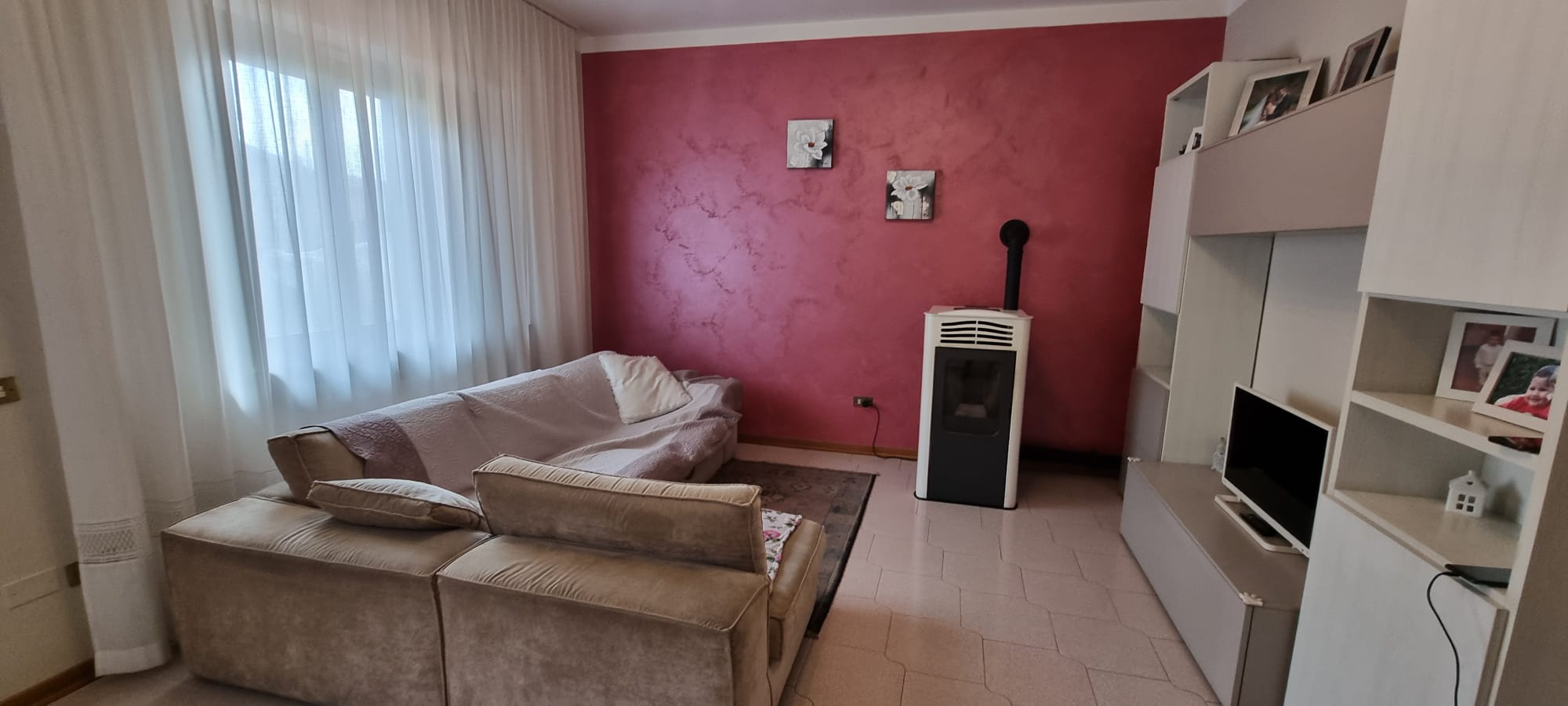VILLETTA CENTRALE CON RESEDE E GARAGE